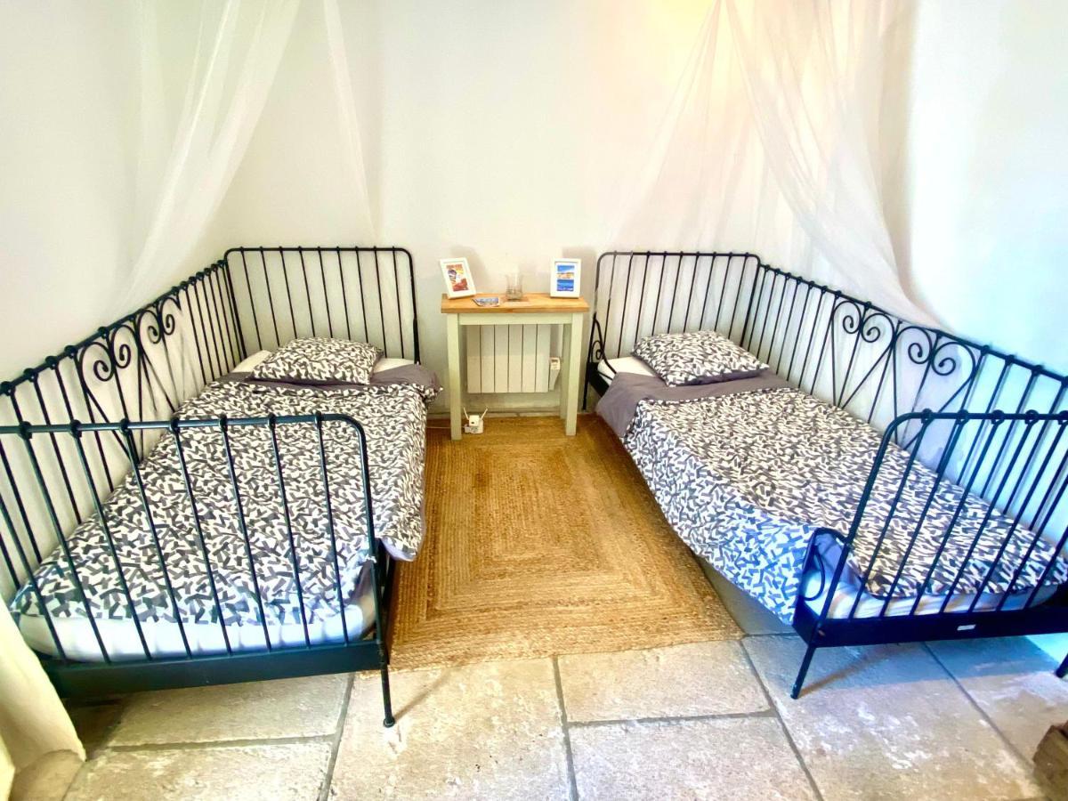 Auberge De La Croix Du Pape Èze Eksteriør bilde