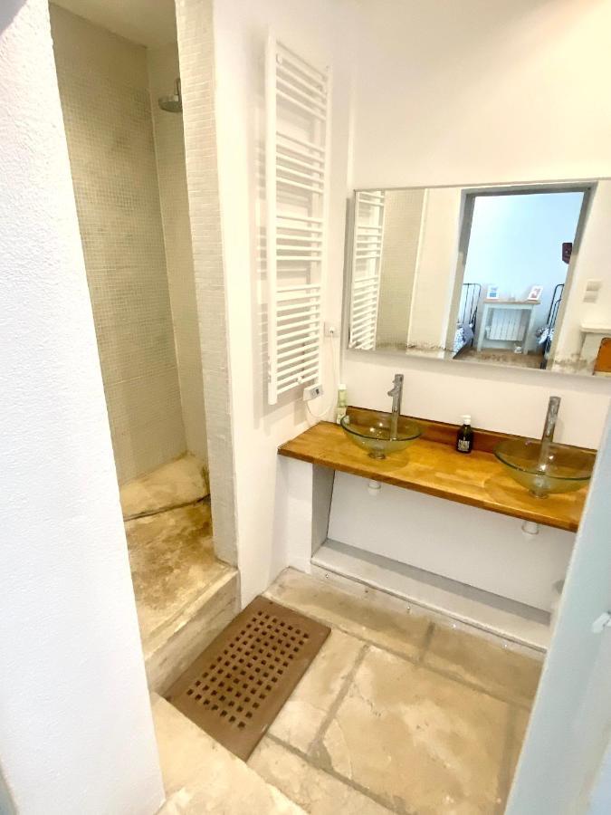 Auberge De La Croix Du Pape Èze Eksteriør bilde