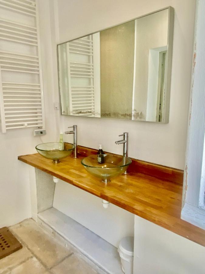 Auberge De La Croix Du Pape Èze Eksteriør bilde