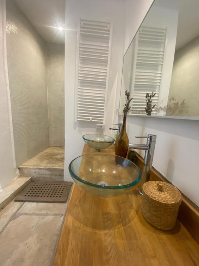 Auberge De La Croix Du Pape Èze Eksteriør bilde