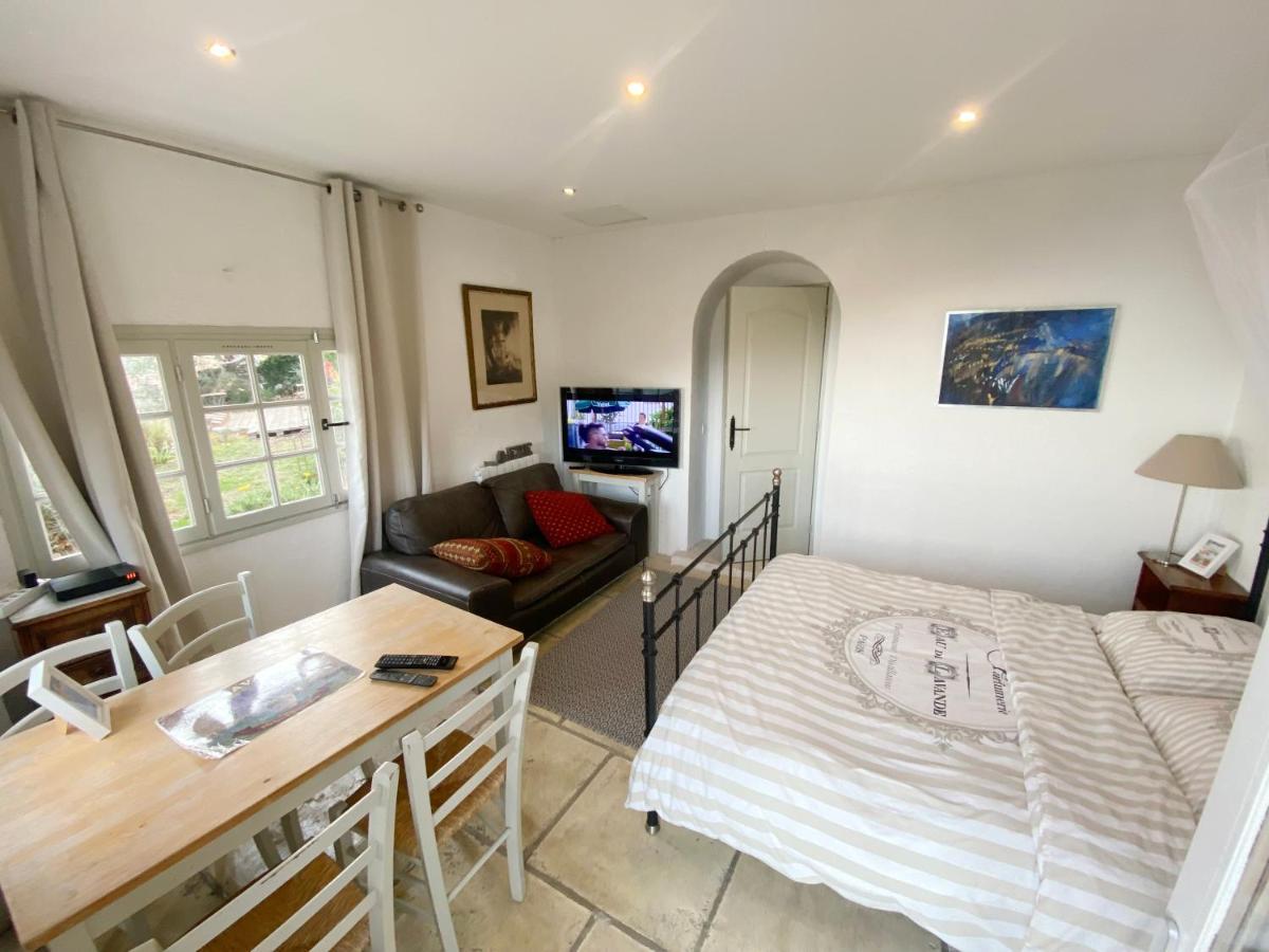 Auberge De La Croix Du Pape Èze Eksteriør bilde