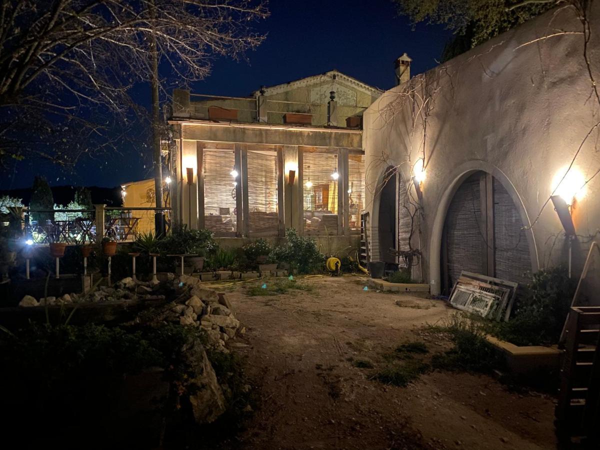 Auberge De La Croix Du Pape Èze Eksteriør bilde